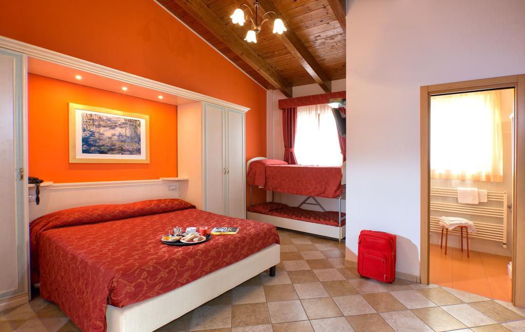 Hotel Ristorante Casa Rossa
