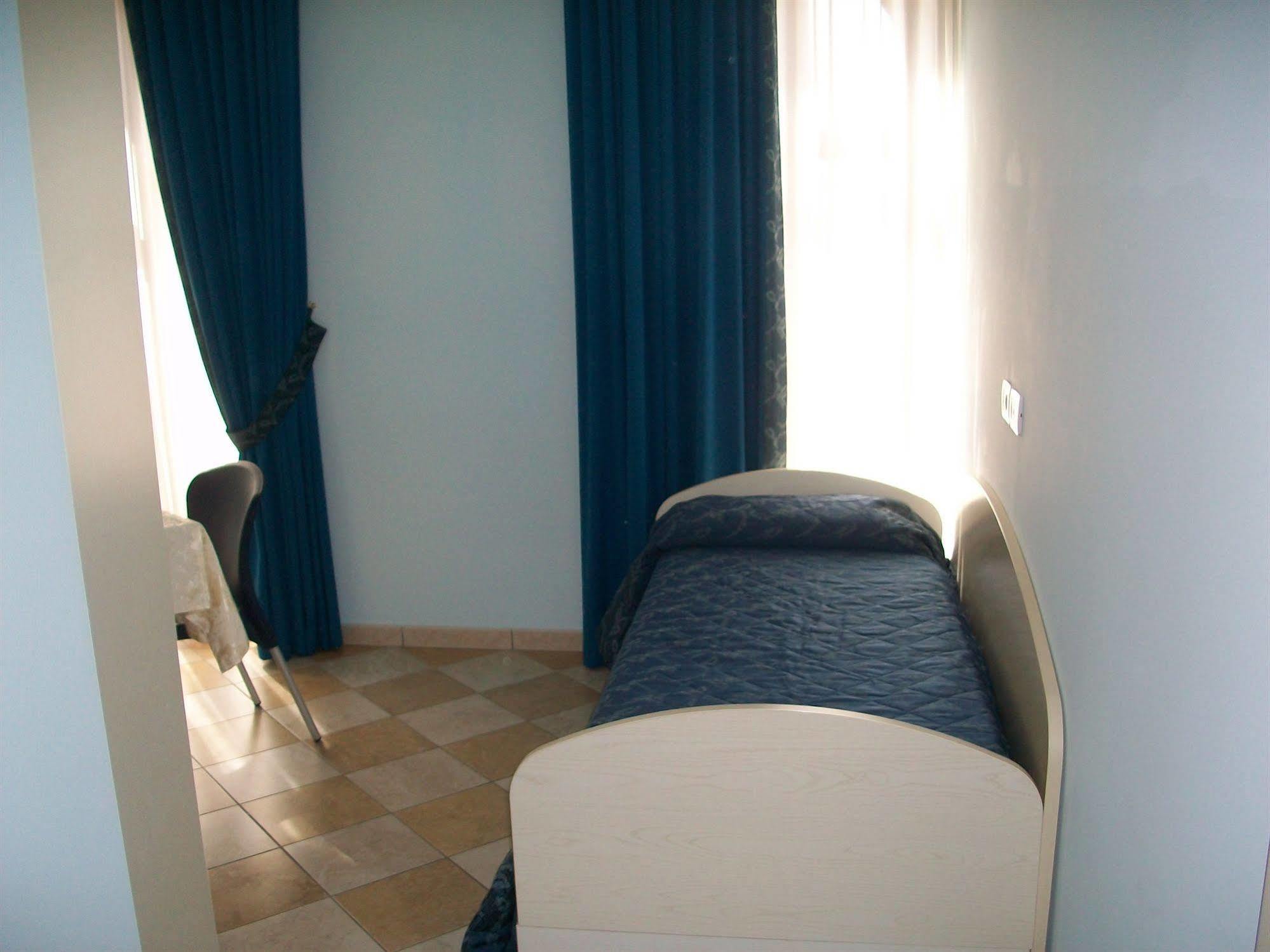 Hotel Ristorante Casa Rossa Alba Adriatica
